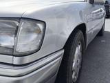 Mercedes-Benz E 230 1992 года за 2 300 000 тг. в Шымкент – фото 2