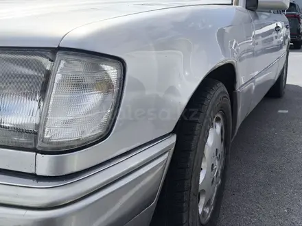 Mercedes-Benz E 230 1992 года за 2 000 000 тг. в Шымкент – фото 2