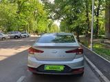 Hyundai Elantra 2019 года за 8 950 000 тг. в Алматы – фото 3