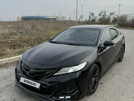 Toyota Camry 2019 года за 16 500 000 тг. в Алматы – фото 9