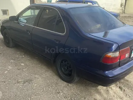 Nissan Sunny 1994 года за 1 800 000 тг. в Атырау – фото 2