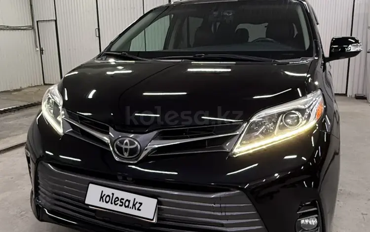 Toyota Sienna 2015 годаүшін12 500 000 тг. в Уральск