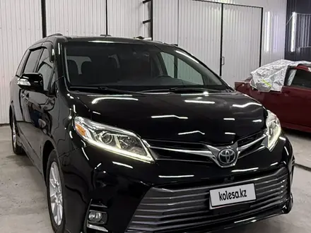 Toyota Sienna 2015 года за 12 500 000 тг. в Уральск – фото 3
