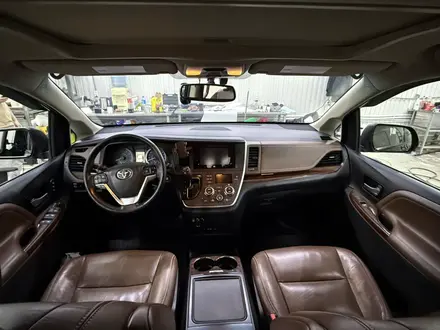 Toyota Sienna 2015 года за 12 500 000 тг. в Уральск – фото 7