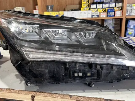 Фара правая Lexus RX за 100 000 тг. в Караганда