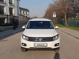 Volkswagen Tiguan 2013 года за 7 800 000 тг. в Алматы