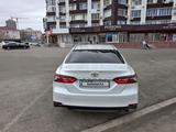 Toyota Camry 2023 года за 14 900 000 тг. в Атырау – фото 4