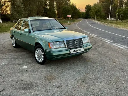 Mercedes-Benz E 300 1992 года за 3 500 000 тг. в Тараз