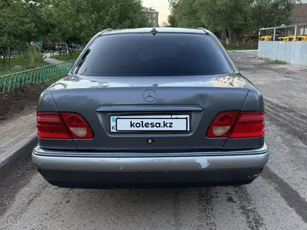 Mercedes-Benz E 230 1995 года за 2 150 000 тг. в Астана – фото 3