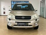 Toyota RAV4 2004 годаүшін4 950 000 тг. в Астана – фото 2