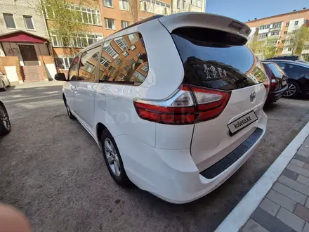 Toyota Sienna 2016 года за 13 900 000 тг. в Астана – фото 4