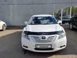 Toyota Camry 2006 года за 6 000 000 тг. в Петропавловск – фото 2