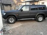 Nissan Patrol 2004 года за 4 500 000 тг. в Атырау – фото 2