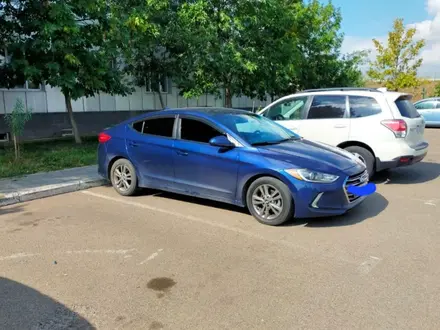 Hyundai Elantra 2016 года за 5 500 000 тг. в Актау – фото 4