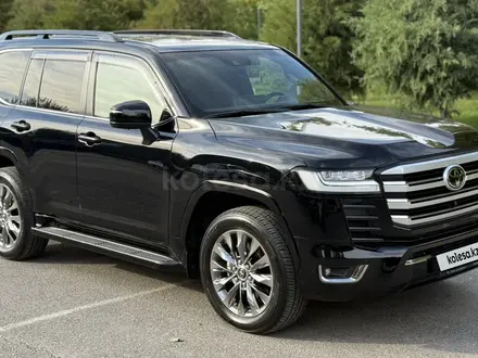 Toyota Land Cruiser 2023 года за 55 000 000 тг. в Шымкент – фото 2