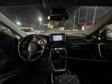 Toyota RAV4 2019 года за 14 000 000 тг. в Алматы – фото 5