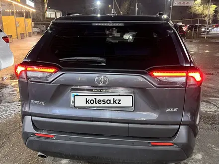 Toyota RAV4 2019 года за 14 000 000 тг. в Алматы – фото 2