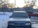 Mercedes-Benz E 200 1993 года за 999 999 тг. в Урджар – фото 3