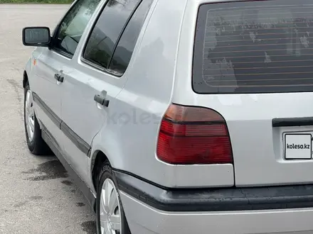 Volkswagen Golf 1993 года за 950 000 тг. в Есик