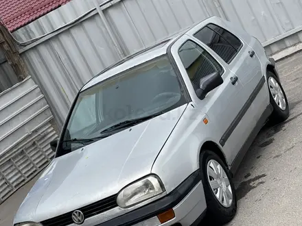 Volkswagen Golf 1993 года за 950 000 тг. в Есик – фото 6