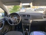 Volkswagen Polo 2015 года за 5 300 000 тг. в Атырау – фото 5