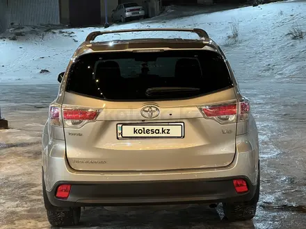 Toyota Highlander 2014 года за 19 000 000 тг. в Семей – фото 3