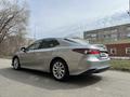 Toyota Camry 2021 года за 14 600 000 тг. в Петропавловск – фото 4