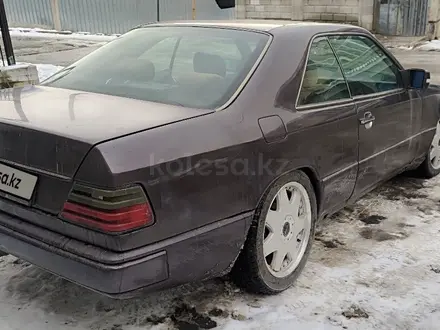 Mercedes-Benz E 230 1992 года за 1 100 000 тг. в Алматы – фото 3