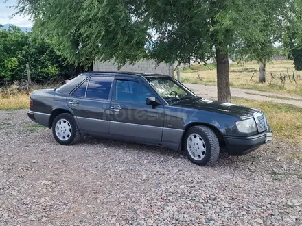 Mercedes-Benz E 230 1991 года за 1 850 000 тг. в Тараз