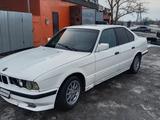 BMW M5 1991 года за 900 000 тг. в Семей