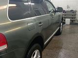 Volkswagen Touareg 2004 года за 4 700 000 тг. в Усть-Каменогорск – фото 5