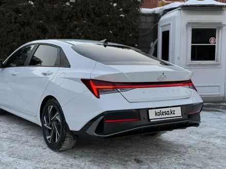 Hyundai Elantra 2023 года за 10 000 000 тг. в Алматы – фото 7