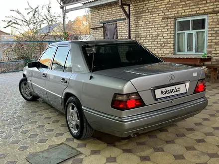 Mercedes-Benz E 200 1994 года за 3 500 000 тг. в Кызылорда – фото 29