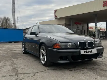 BMW 530 1996 года за 3 300 000 тг. в Алматы – фото 4
