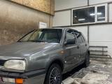 Volkswagen Golf 1993 года за 1 200 000 тг. в Астана – фото 4