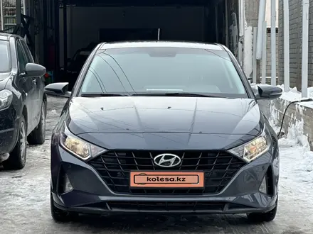 Hyundai i20 2022 года за 7 190 000 тг. в Шымкент – фото 3