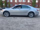 Toyota Camry 2008 годаүшін4 600 000 тг. в Актобе – фото 2