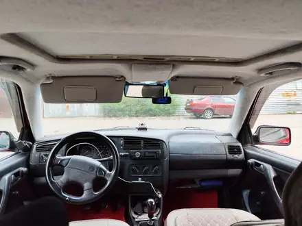 Volkswagen Golf 1995 года за 700 000 тг. в Караганда – фото 18