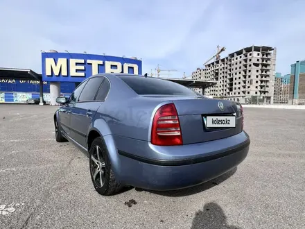 Skoda Superb 2007 года за 1 700 000 тг. в Караганда – фото 4