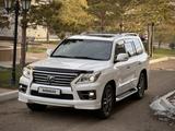 Lexus LX 570 2014 годаүшін32 000 000 тг. в Астана