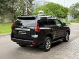 Toyota Land Cruiser Prado 2018 года за 21 800 000 тг. в Алматы – фото 5