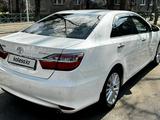 Toyota Camry 2015 года за 13 000 000 тг. в Алматы – фото 4