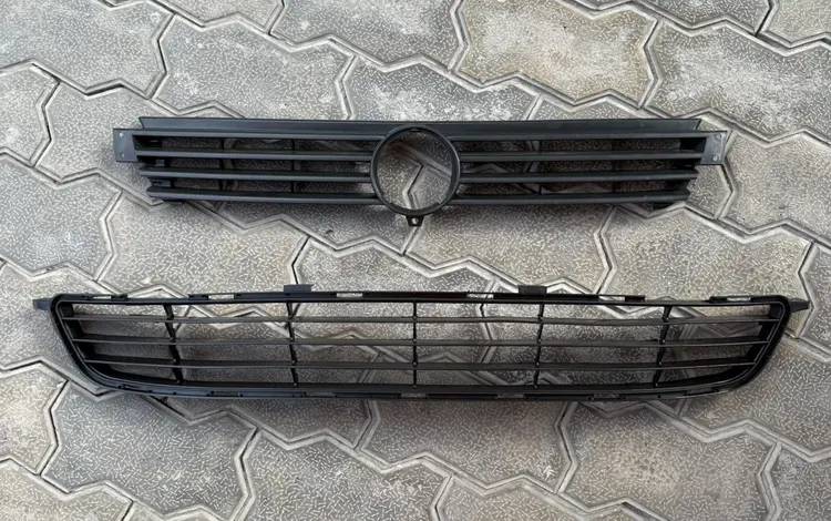 Решетки радиатора, решетка бампера, верхняя решетка, нижняя решетка за 14 000 тг. в Алматы