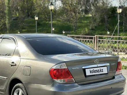 Toyota Camry 2004 года за 6 500 000 тг. в Шымкент – фото 9