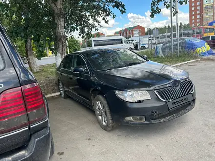 Skoda Superb 2010 года за 2 000 000 тг. в Костанай – фото 3