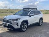Toyota RAV4 2022 года за 19 000 000 тг. в Павлодар