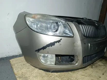 Ноускат Skoda Fabia Roomster 07-14г Шкода Фабия Румстер фары бампер в сборе за 260 000 тг. в Караганда – фото 3