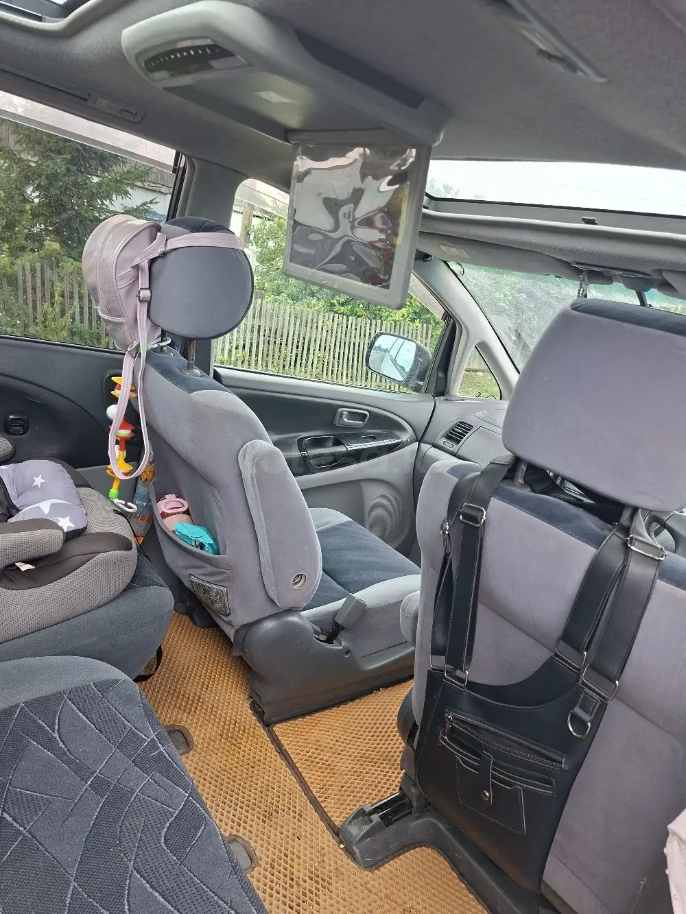 Toyota Estima, 2001