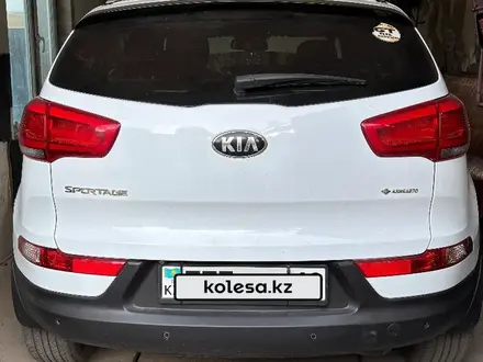 Kia Sportage 2015 года за 7 600 000 тг. в Семей – фото 2