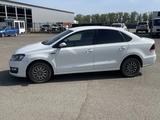 Volkswagen Polo 2018 года за 6 800 000 тг. в Уральск – фото 2